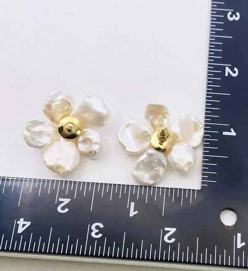 Baroque Pearl Earrings Female European And American Temperament Personality Flower Stud Earrings