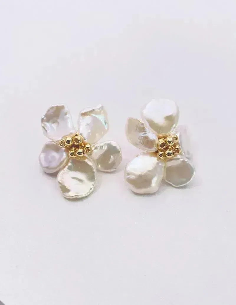 Baroque Pearl Earrings Female European And American Temperament Personality Flower Stud Earrings