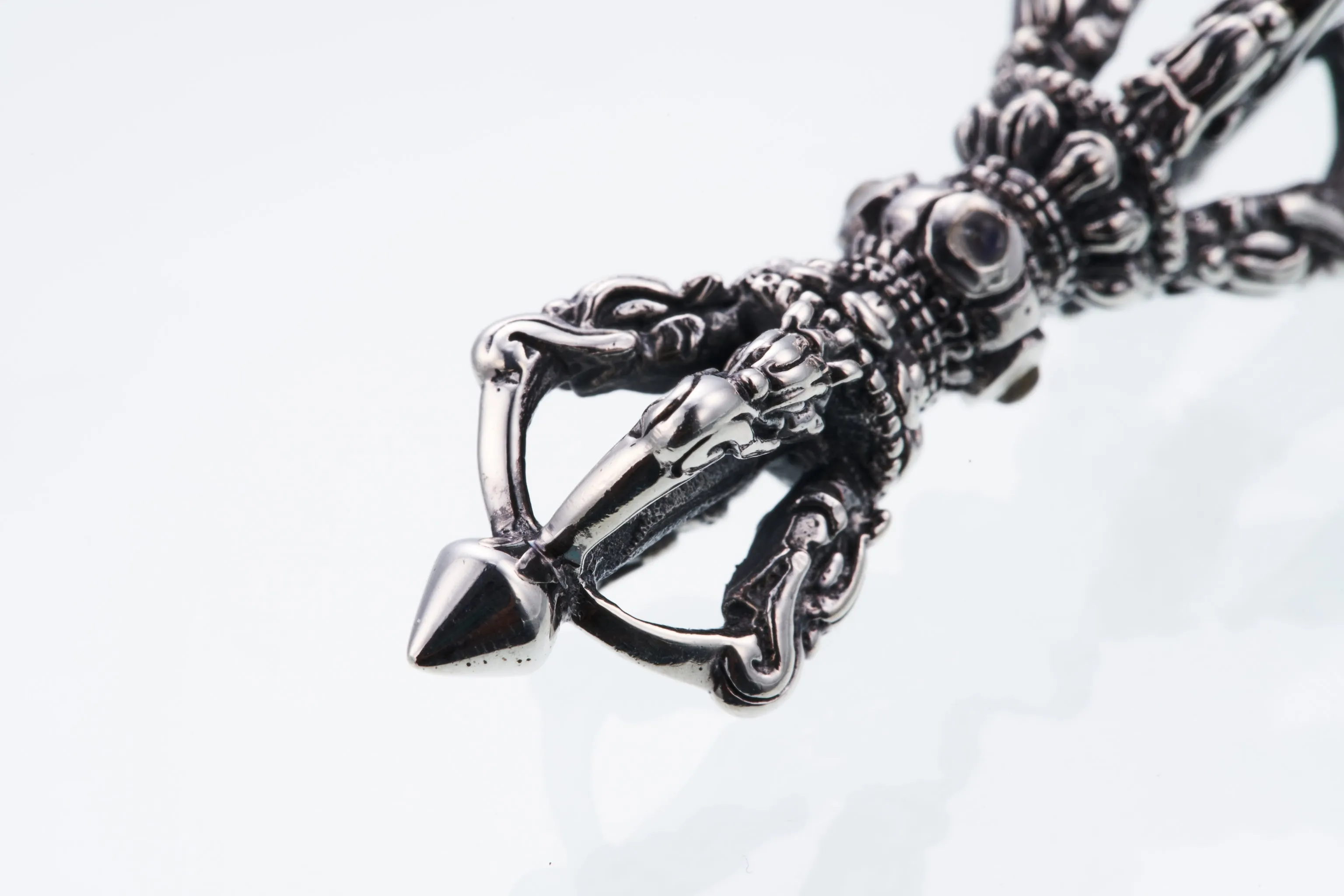 Bird Dorje : (Blue Moonstone)