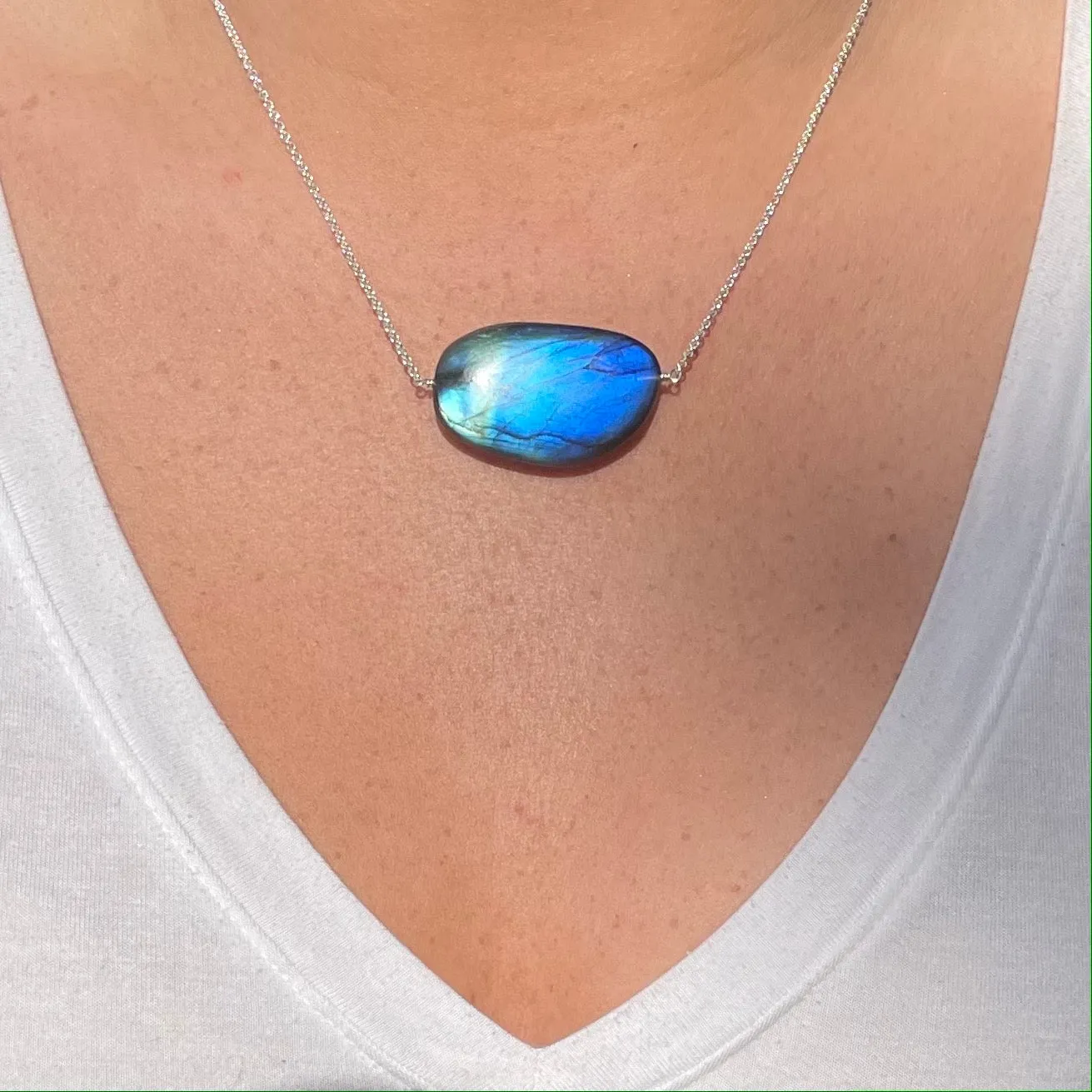 Chunky Single Stone Labradorite Necklace