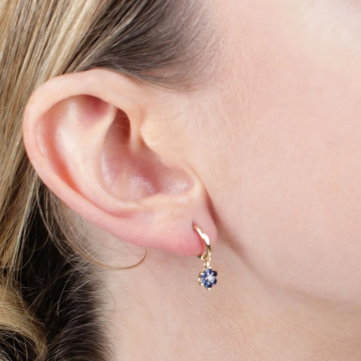 Damen 375 Gold 9ct Gelbgold Rund Saphir & Diamant Blumen Cluster Tropfen Ohrringe Blau