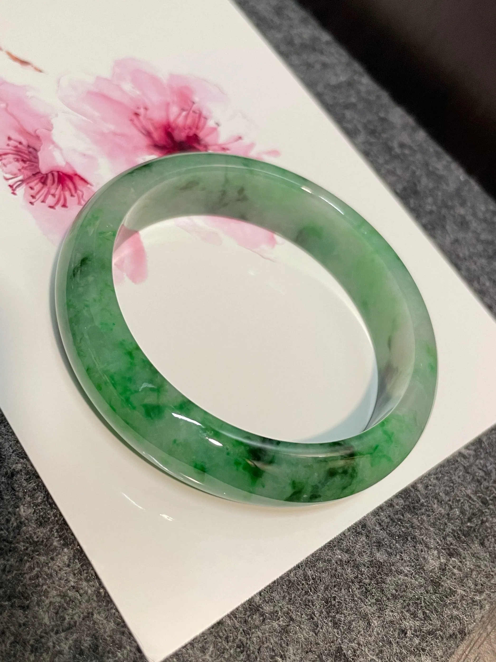 Green Jade Bangle | 53mm (NJBA036)