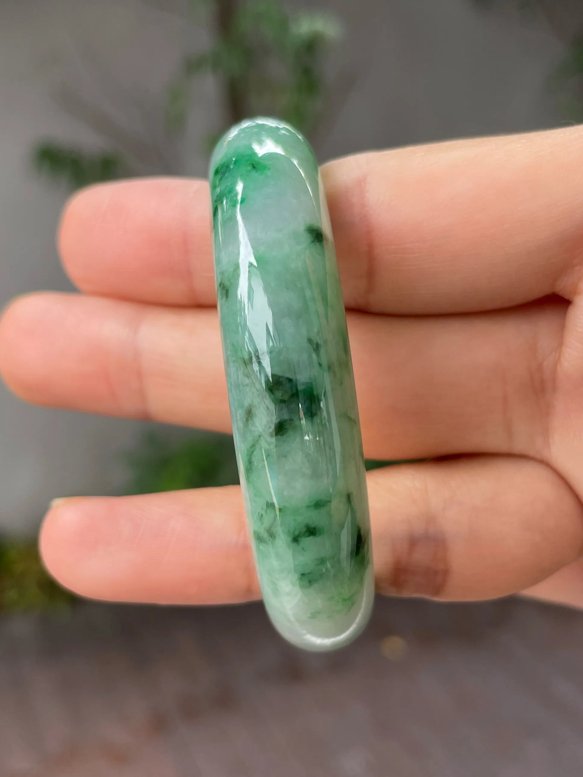 Green Jade Bangle | 53mm (NJBA036)