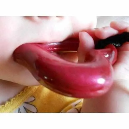 Gumigem Miller Heart Baby Teething Necklace Mum Wears Baby Chews Silicone ADHD Autism Stim Toy Too.