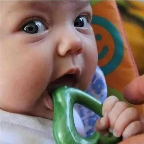 Gumigem Miller Heart Baby Teething Necklace Mum Wears Baby Chews Silicone ADHD Autism Stim Toy Too.