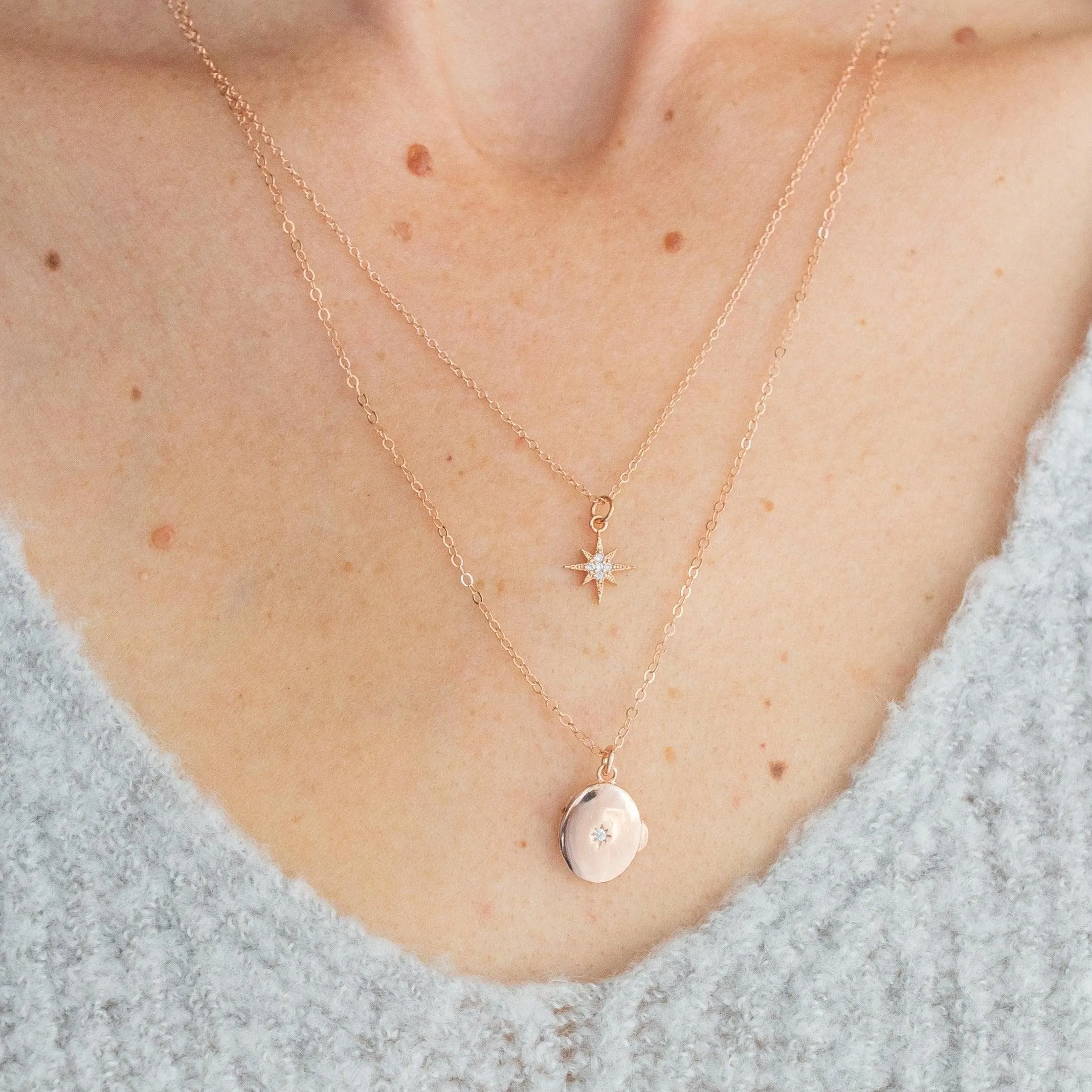North Star   Locket Necklace Set
