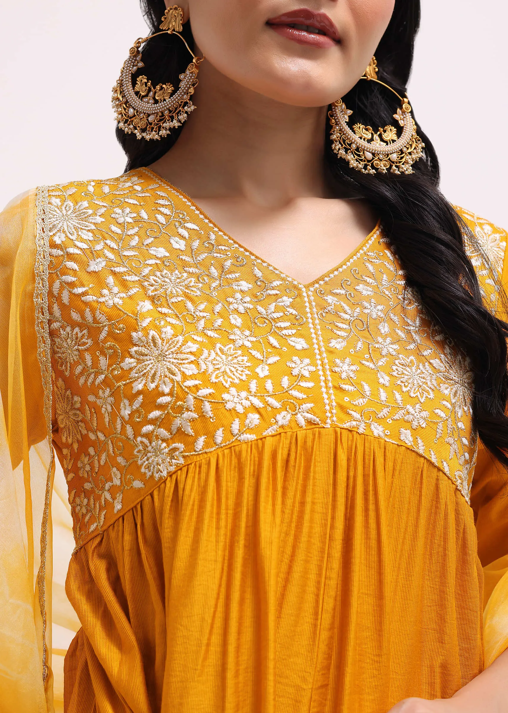 Orange Silk Kurta Pant Set With Resham Work