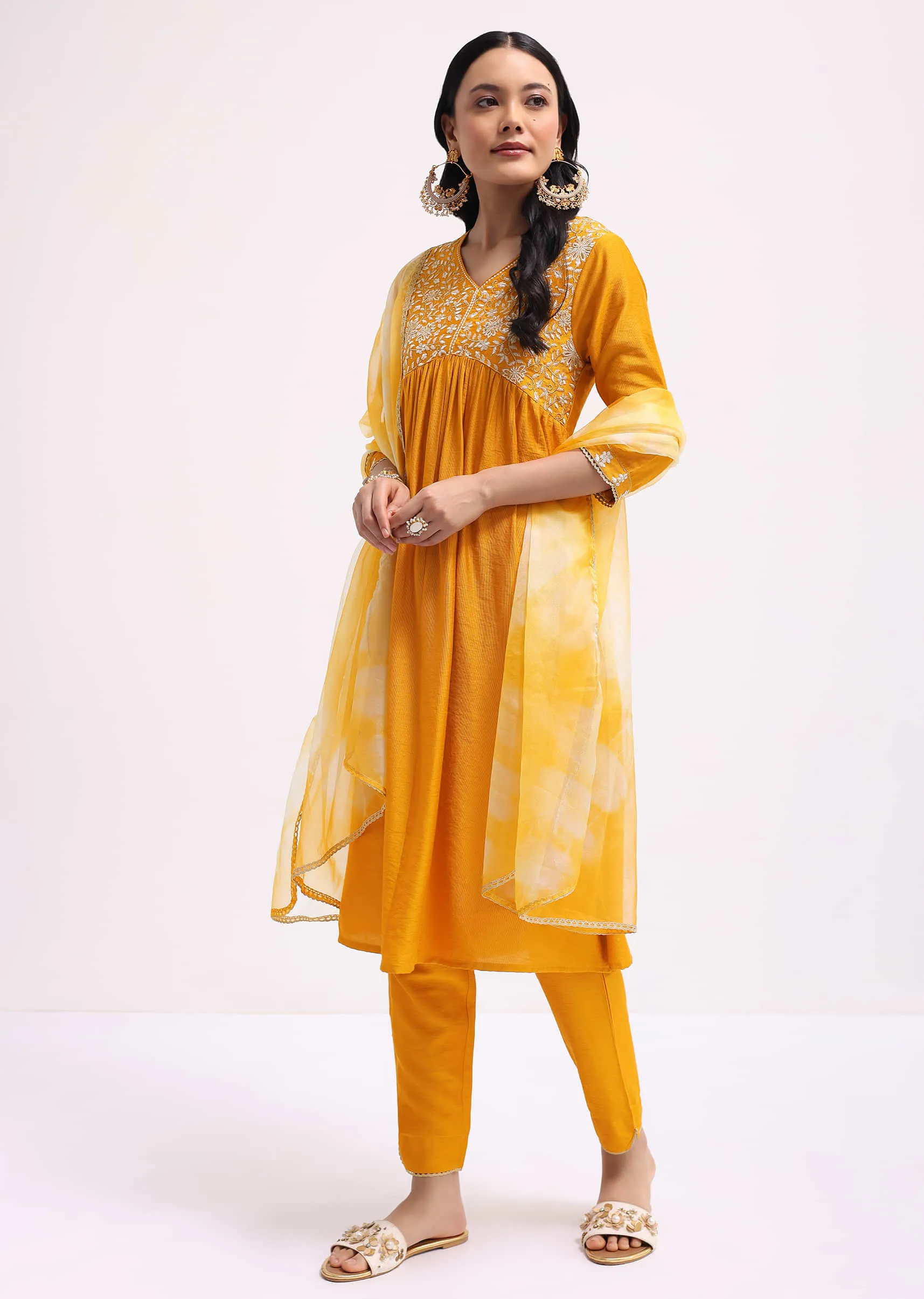 Orange Silk Kurta Pant Set With Resham Work