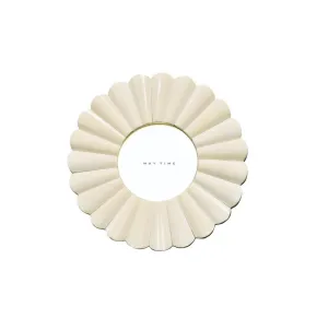 Scalloped Round Cream Frame