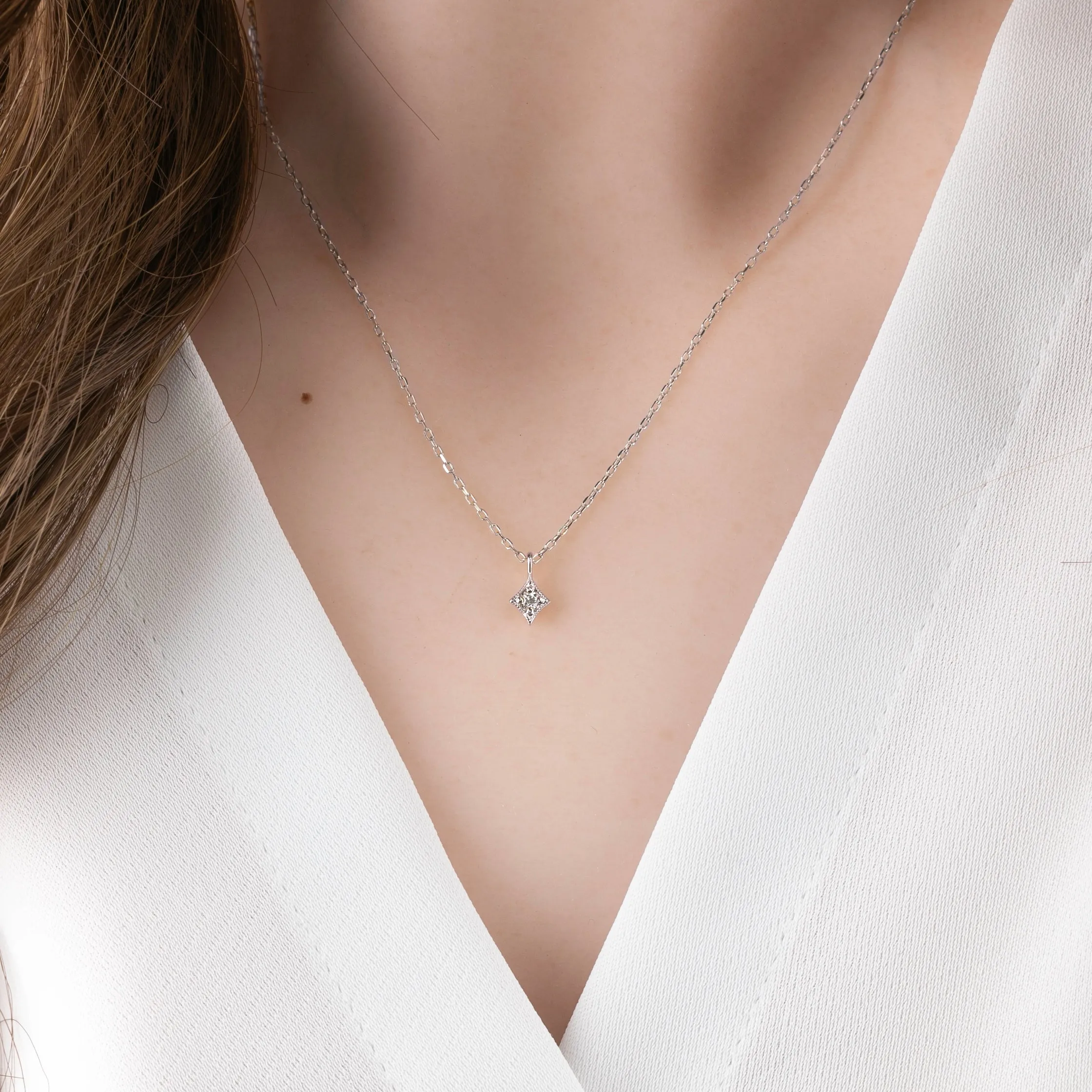 Star Necklace 2.0mm White Diamond