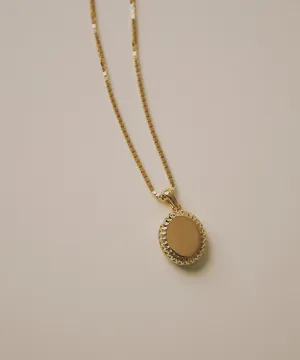 Sutton Oval Locket 14k Recycled Gold Vermeil