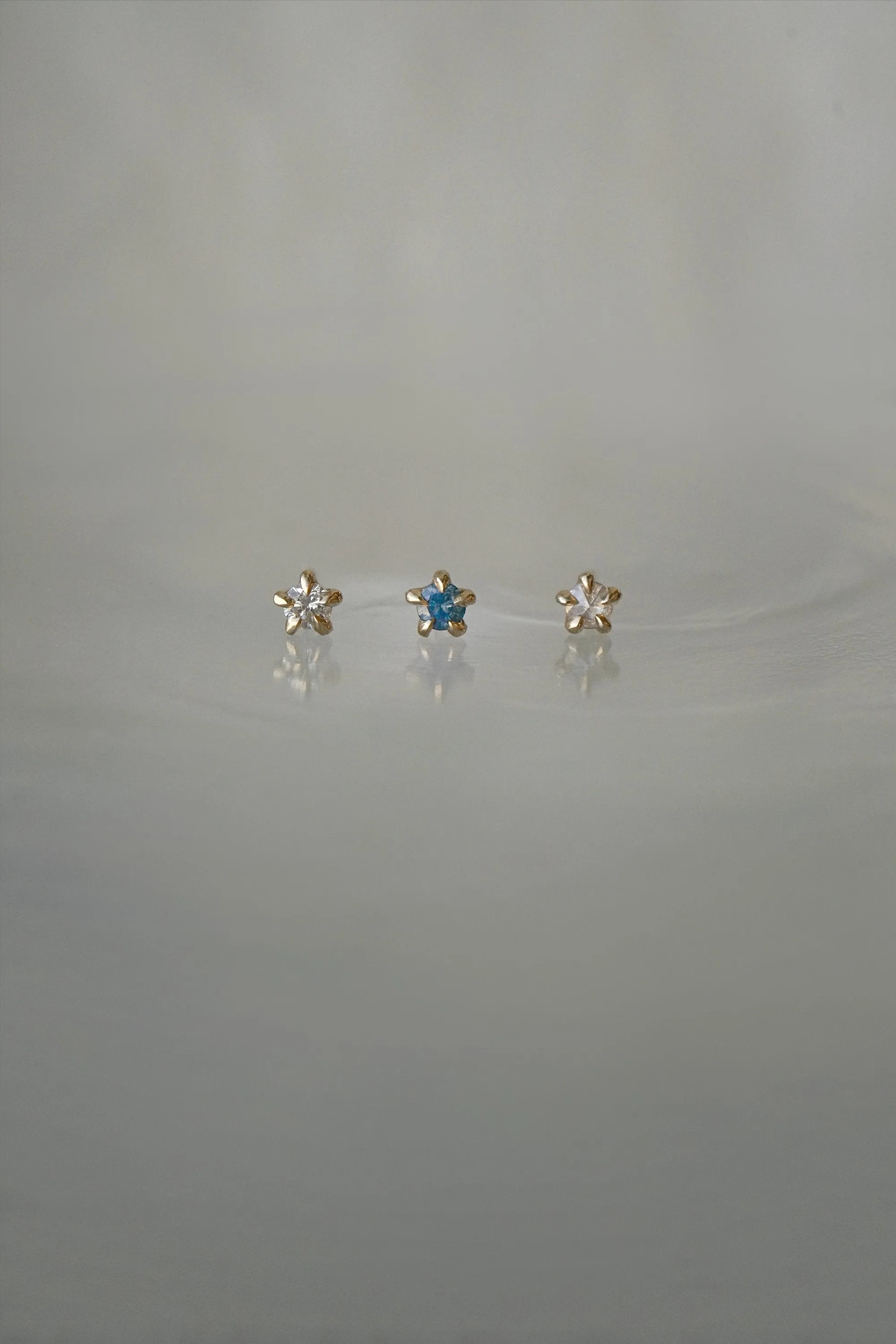 Teal Sapphire Moondew Stud