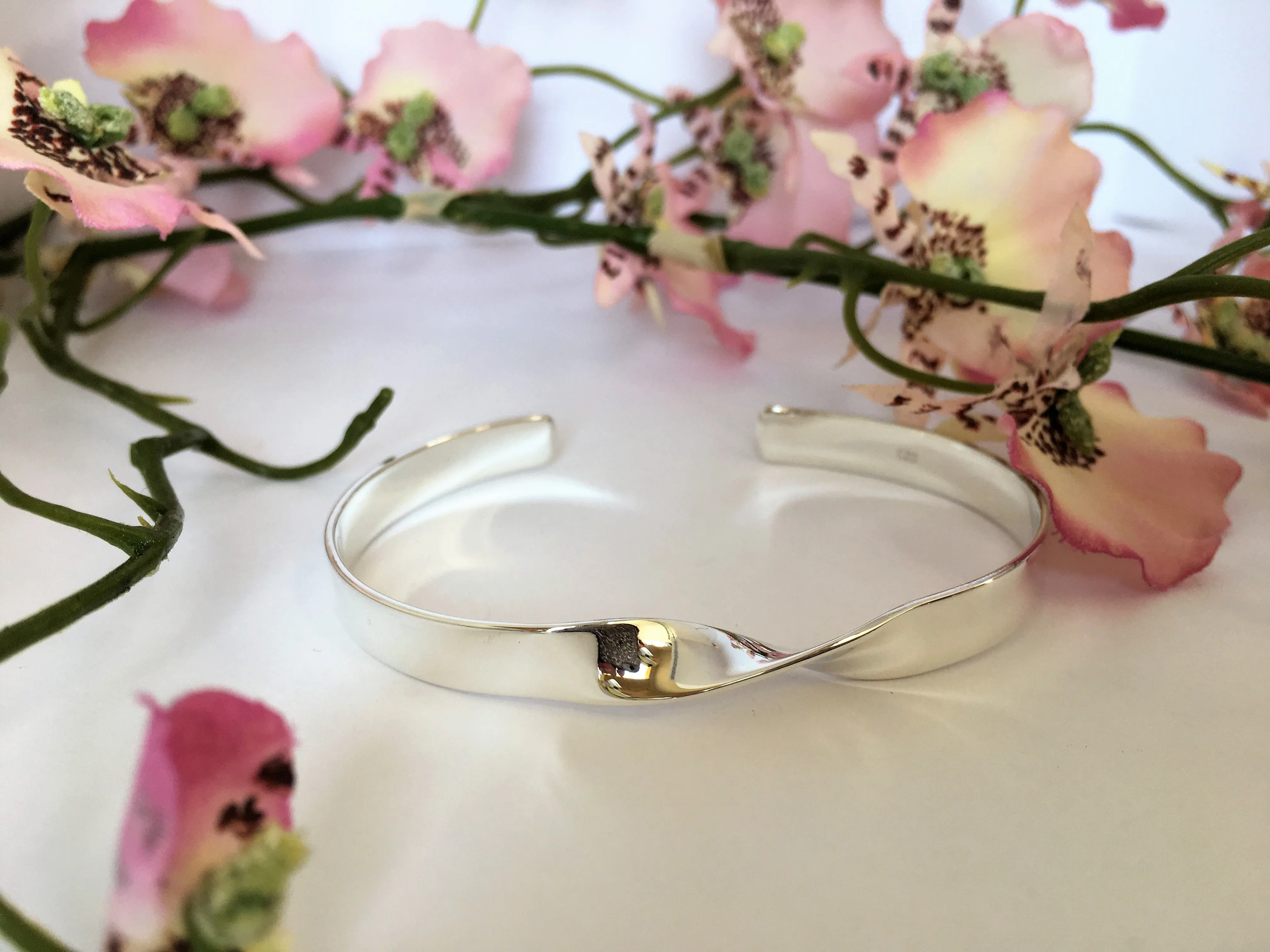 The Sash Bangle - VBGL121