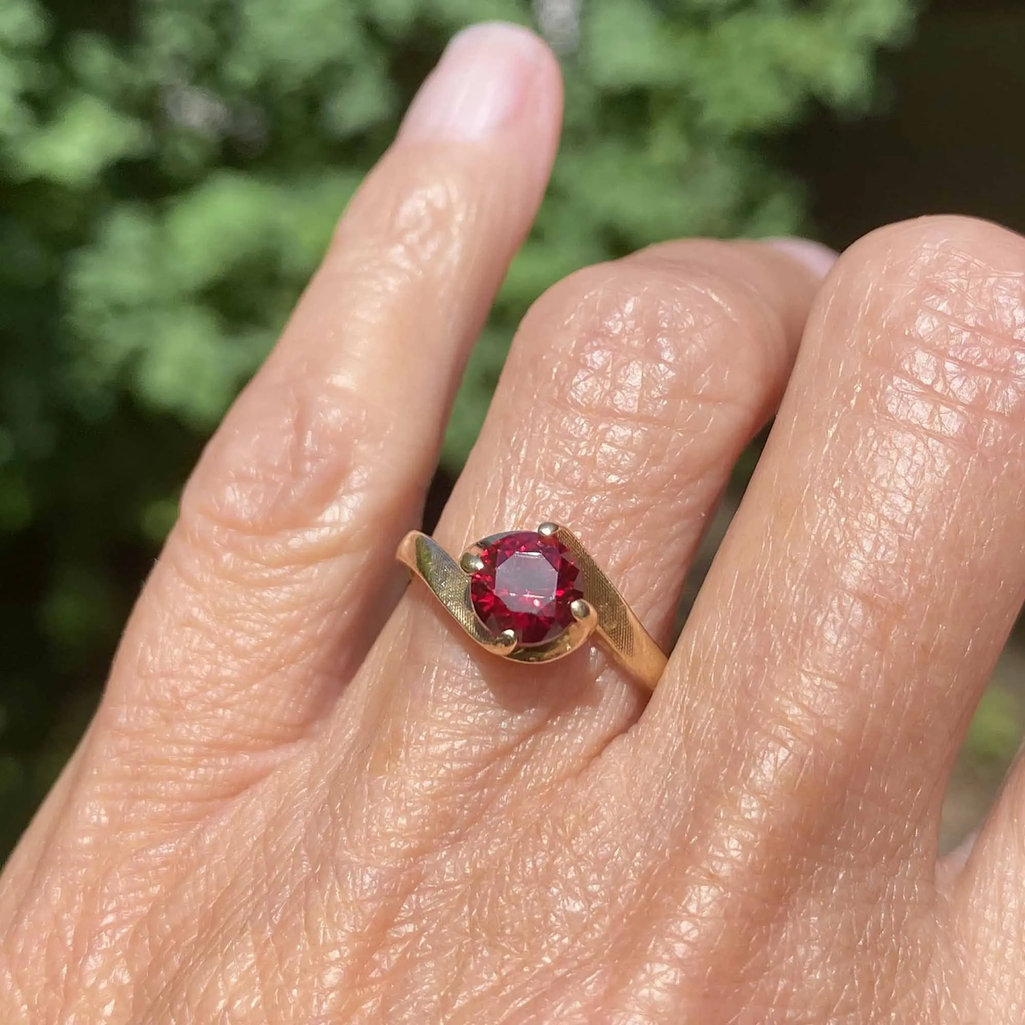 Vintage 10K Gold Bypass Ruby Solitaire Ring