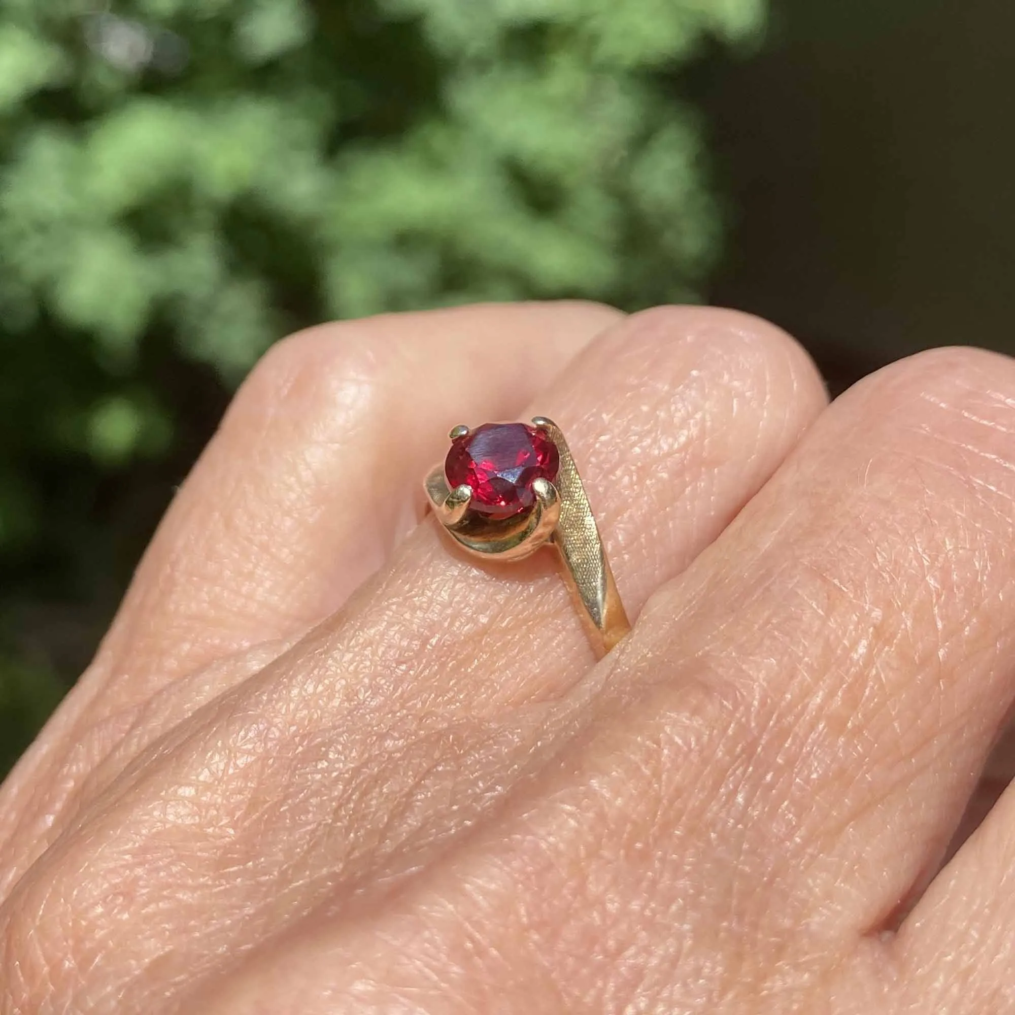 Vintage 10K Gold Bypass Ruby Solitaire Ring