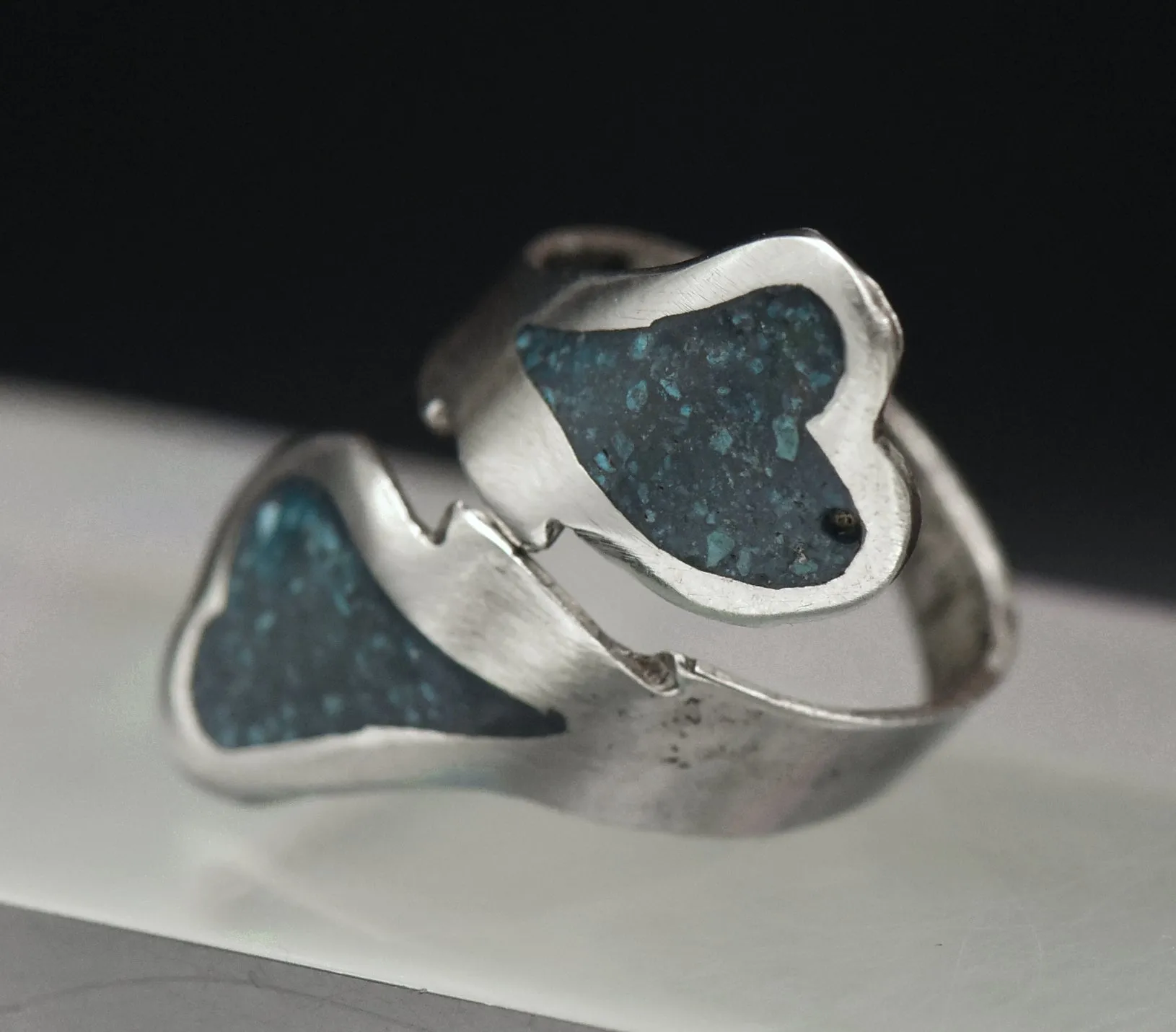 Vintage Handmade Sterling Silver Crushed Stone Bypass Ring - Size 7.5 