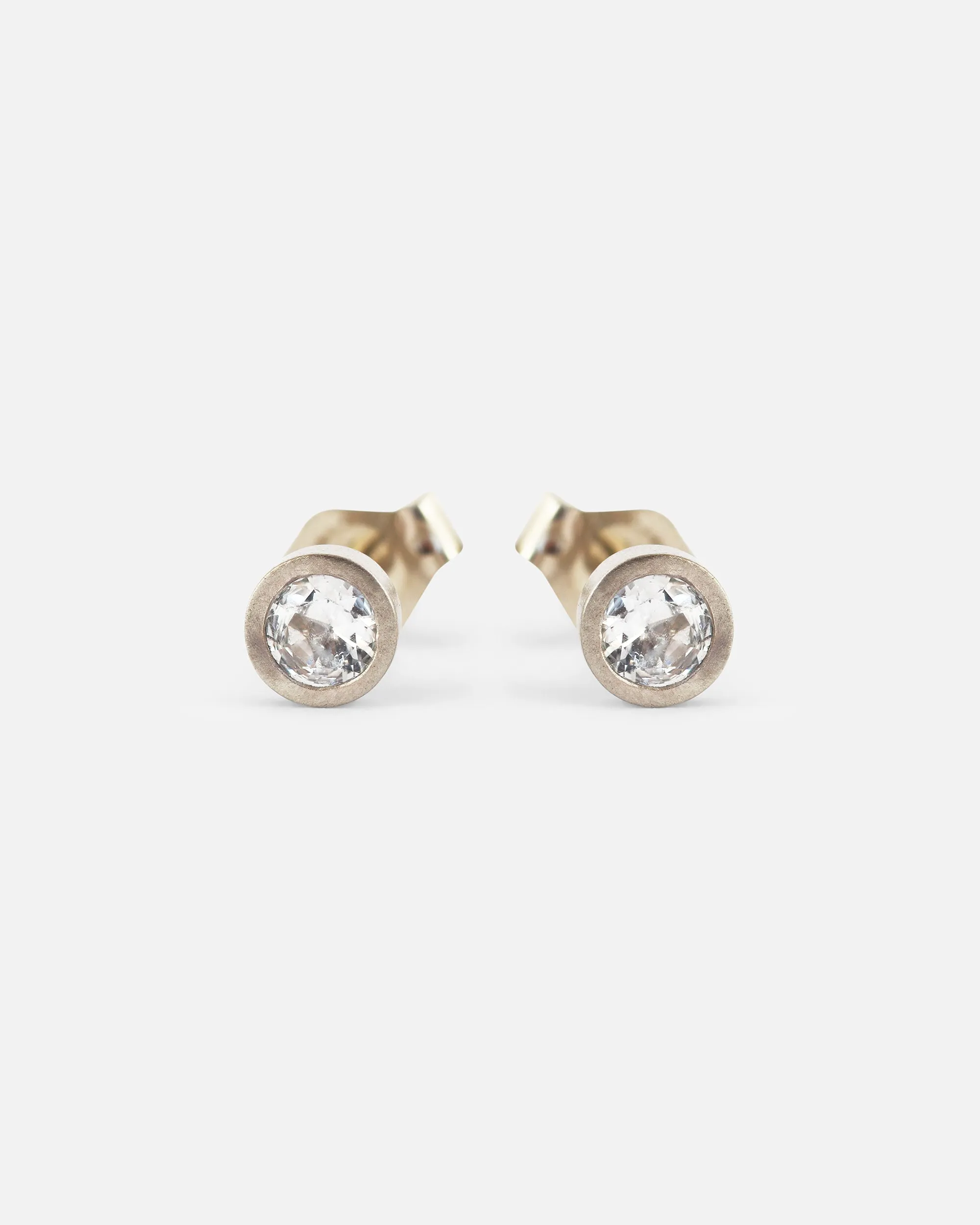 White Sapphire / Studs